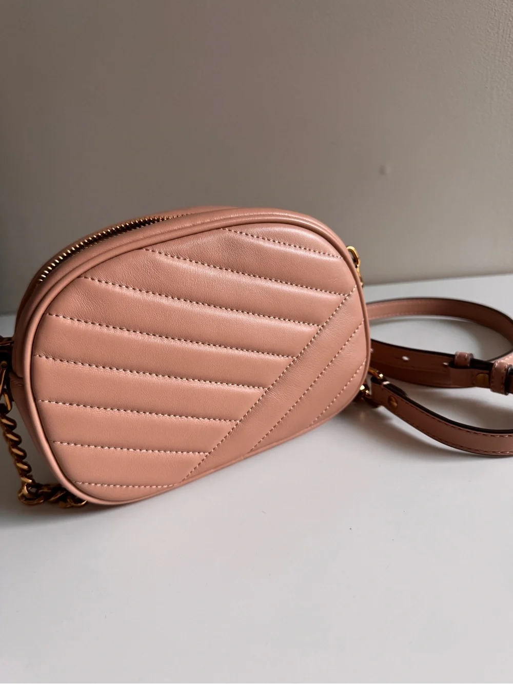 Tory Burch Kira Quilted Canera Bag in sand